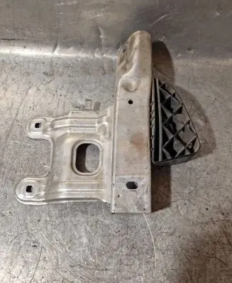 BMW 3 F30 F35 F31 Front bumper mounting bracket 7266194 180515 10031013