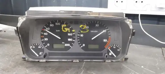 Volkswagen Polo VI Tachometer 5392325900