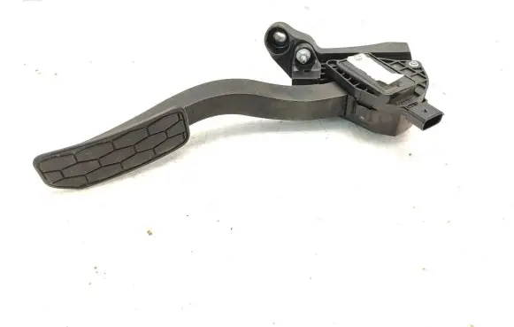 Jaguar XE Accelerator throttle pedal GX739F836BA
