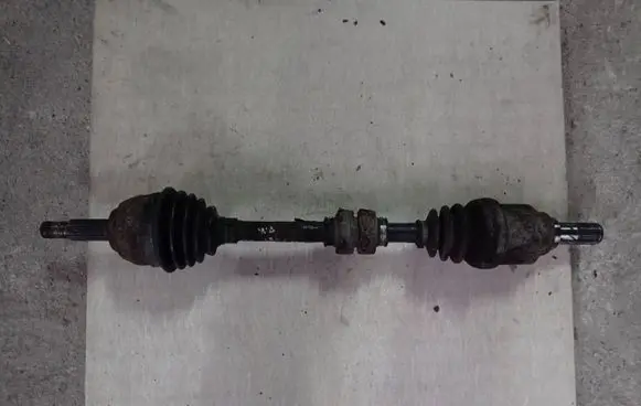 Nissan Note (E11) Front driveshaft