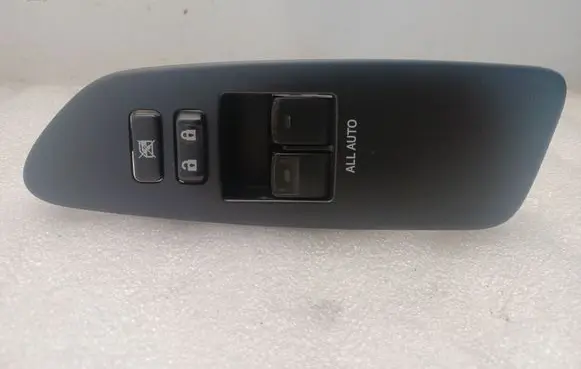 Toyota Auris 150 Electric window control switch 8482002230 7423202540