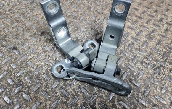 Front door hinge set