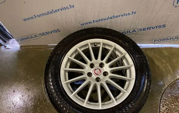 Jaguar XF R17 alloy rim 8X231007AB