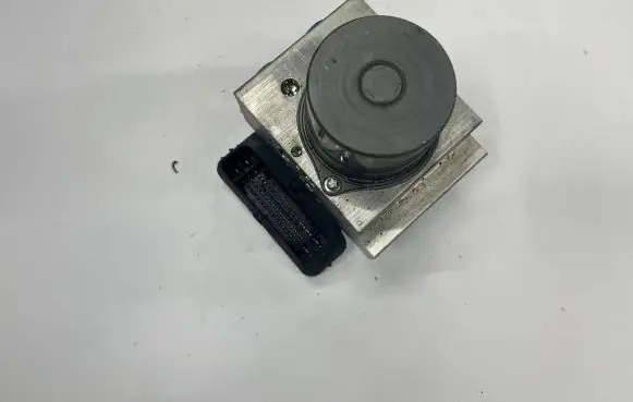 Mercedes-Benz C W206 ABS Pump A2069007617 A2069024406 2069007617