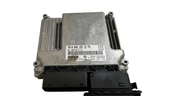 Mercedes-Benz E W211 Engine control unit/module A6461531279 0281011070 1039S00432