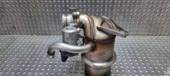Seat Leon (5F) EGR valve cooler S27698764 04L131512BG 04L131501M