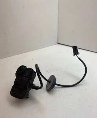Volkswagen Jetta VI Fuel tank cap lock 5C6810773B