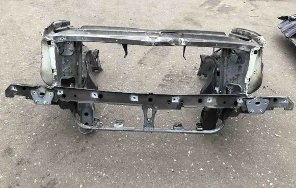 Mercedes-Benz SLC C107 Front bumper cross member A1076204505 1076204505