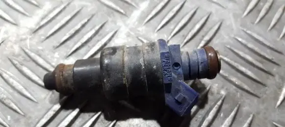 Renault Megane I Fuel injector 866313
