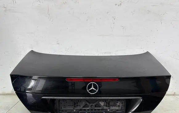 Mercedes-Benz E W211 Tailgate/trunk/boot lid 