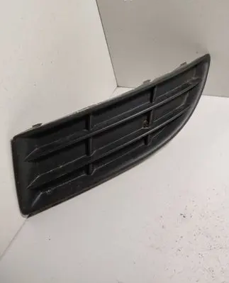 Skoda Fabia Mk1 (6Y) Front bumper lower grill 5J0807367A 0112753650