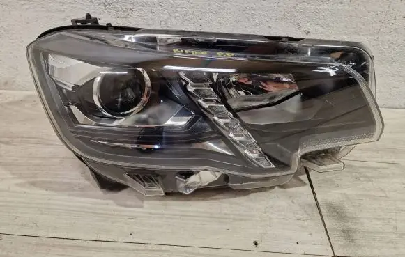Peugeot Rifter Headlight/headlamp 90146218