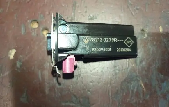 Renault Latitude (L70) Aerial antenna amplifier 282120279R