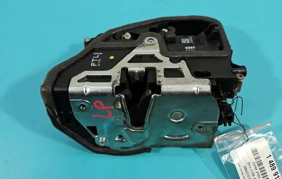 BMW 3 E90 E91 Front door lock 7059967 IMPRK1489916