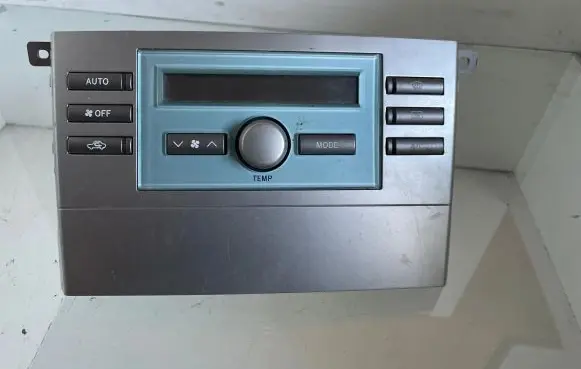 Toyota Corolla Verso E121 Climate control unit 559000F020 MB1465702264