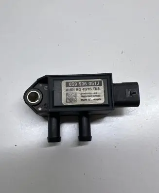 Audi Q7 4M Exhaust gas pressure sensor 059906051J 40852507 81MPP1301
