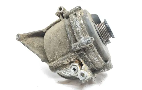 Mercedes-Benz E W211 Generator/alternator A6111550007 01221AA5F0
