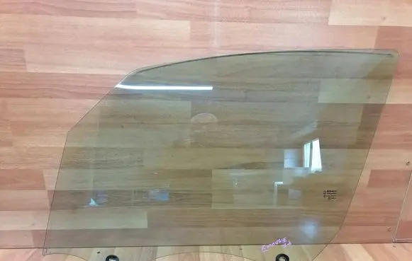 Renault Espace V (RFC) Front door window glass four-door 803018732R 43R000929 E000189
