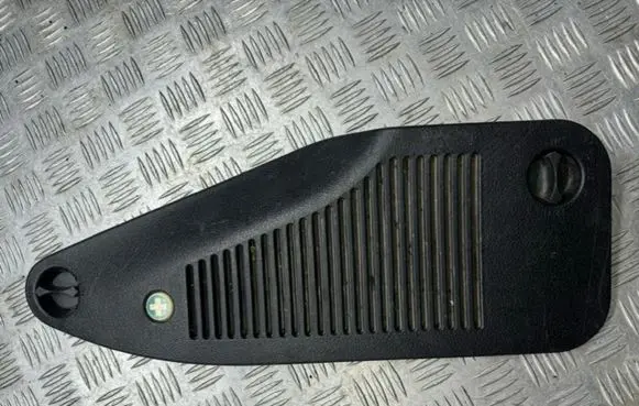 Trunk/boot lower side trim panel