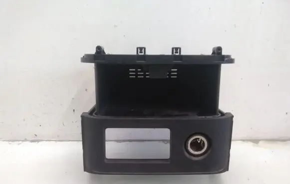 Nissan X-Trail T30 Glove box central console 68108EQ400