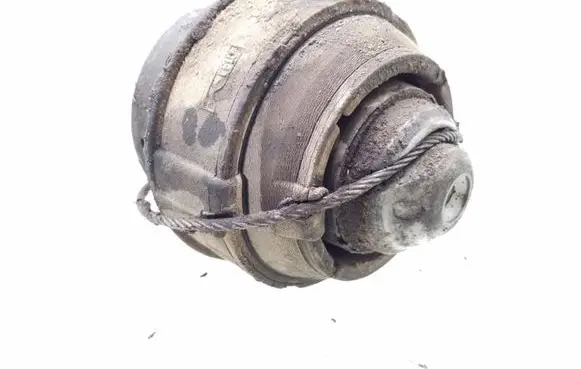 Volvo XC70 Gearbox mount