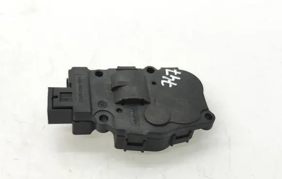 Mini Clubman F54 Air flap motor/actuator EFB492 11032017 CZ1139301400