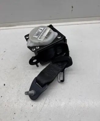 Citroen DS4 Rear seatbelt 96871541XX 09122017