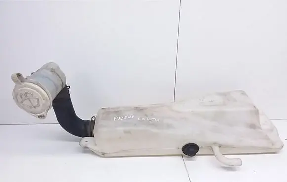 Mitsubishi Pajero Windshield washer fluid reservoir/tank 860141200