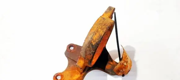 Toyota Corolla Verso AR10 Engine mount bracket
