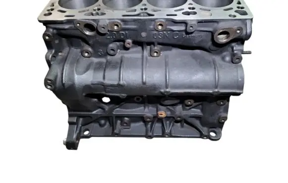 Volkswagen PASSAT B8 Engine block CRL