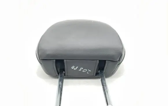 Subaru Crosstrek II Front seat headrest 
