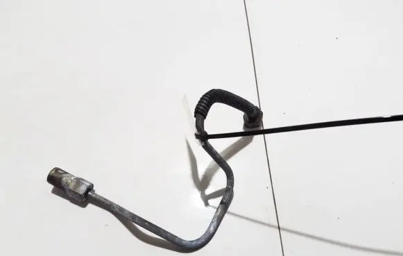 Mazda Premacy Fuel line pipe