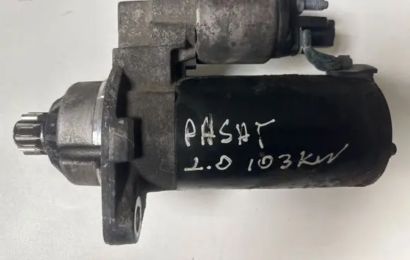 Volkswagen PASSAT B6 Starter motor 1005031320