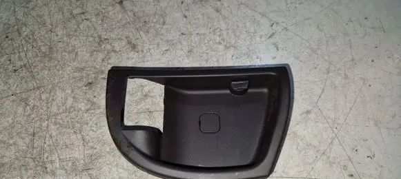 Hyundai Santa Fe Front door interior handle trim 826112B000