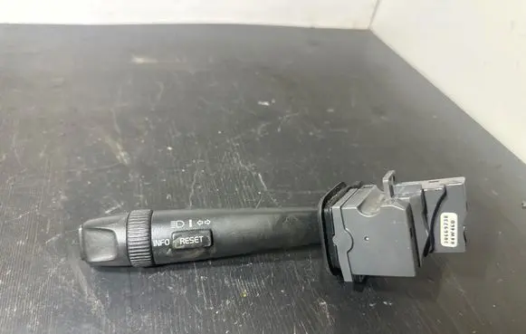 Volvo XC90 Indicator stalk 30669738 04W46D