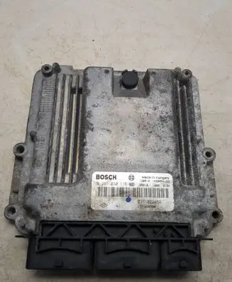 Opel Movano B Engine control unit/module 0281030116 237103575R 237102265R