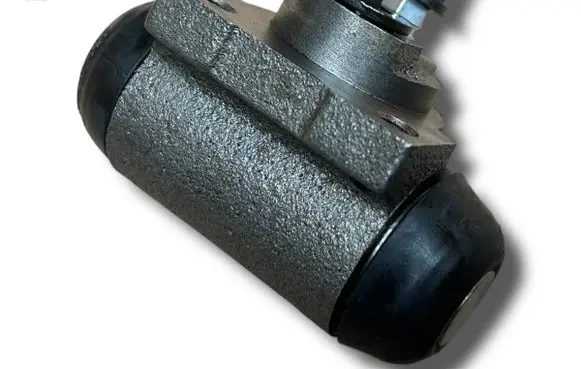 Alfa Romeo 145 - 146 Master brake cylinder 71737957