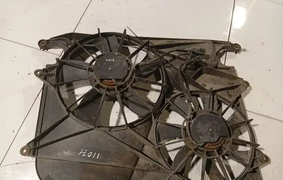 Chevrolet Captiva Radiator cooling fan shroud 