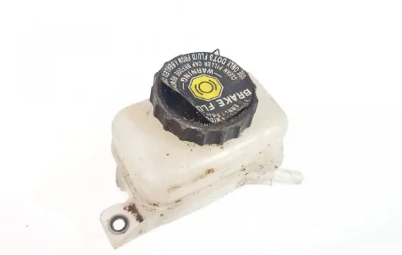 Brake fluid reservoir