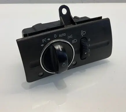 Mercedes-Benz E W211 Light switch 2115450304 7241Q05 04056020