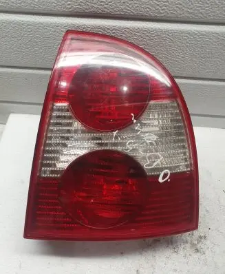 Volkswagen PASSAT B5 Rear/tail lights 3B5945096AE
