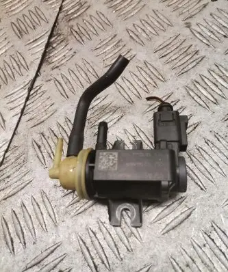 Audi A3 S3 8P Turbo solenoid valve 1j0906283c