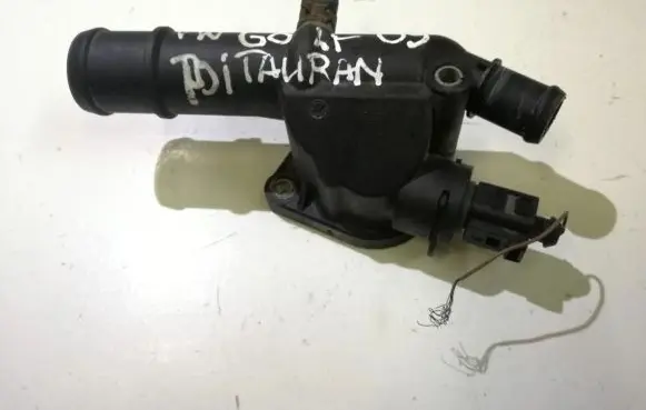 Volkswagen Golf VI Engine coolant pipe/hose 03L121132