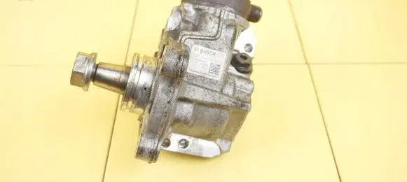 Opel Zafira C Fuel injection high pressure pump 0445010703 29SP45