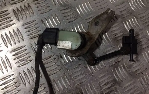Porsche Cayenne (9PA) Headlight/headlamp level sensor 7L0616214B