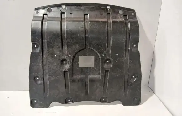 BMW X7 G07 Engine splash shield/under tray 7424879