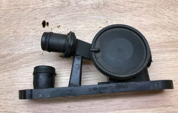 Audi A4 S4 B7 8E 8H EGR valve 06F129101L