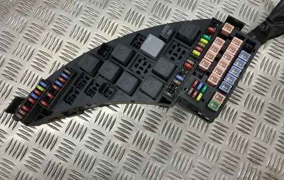 Jaguar S-Type Fuse box set 2R8T14A003FB 543277XA1