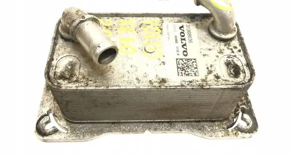 Volvo XC60 Engine oil radiator 31368636