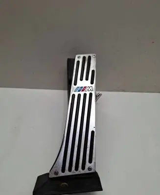 BMW 5 E60 E61 Accelerator throttle pedal 6766930 070305 25916010